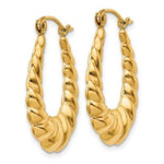Charger l'image dans la galerie, 14K Yellow Gold Shrimp Scalloped Twisted Hoop Earrings