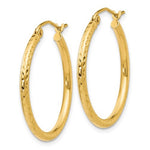 將圖片載入圖庫檢視器 14k yellow gold diamond cut round hoop textured earrings 25mm x 2mm
