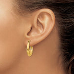 Afbeelding in Gallery-weergave laden, 14K Yellow Gold Classic Polished Hoop Earrings