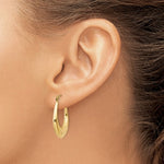 Afbeelding in Gallery-weergave laden, 14K Yellow Gold Shrimp Classic Hoop Earrings