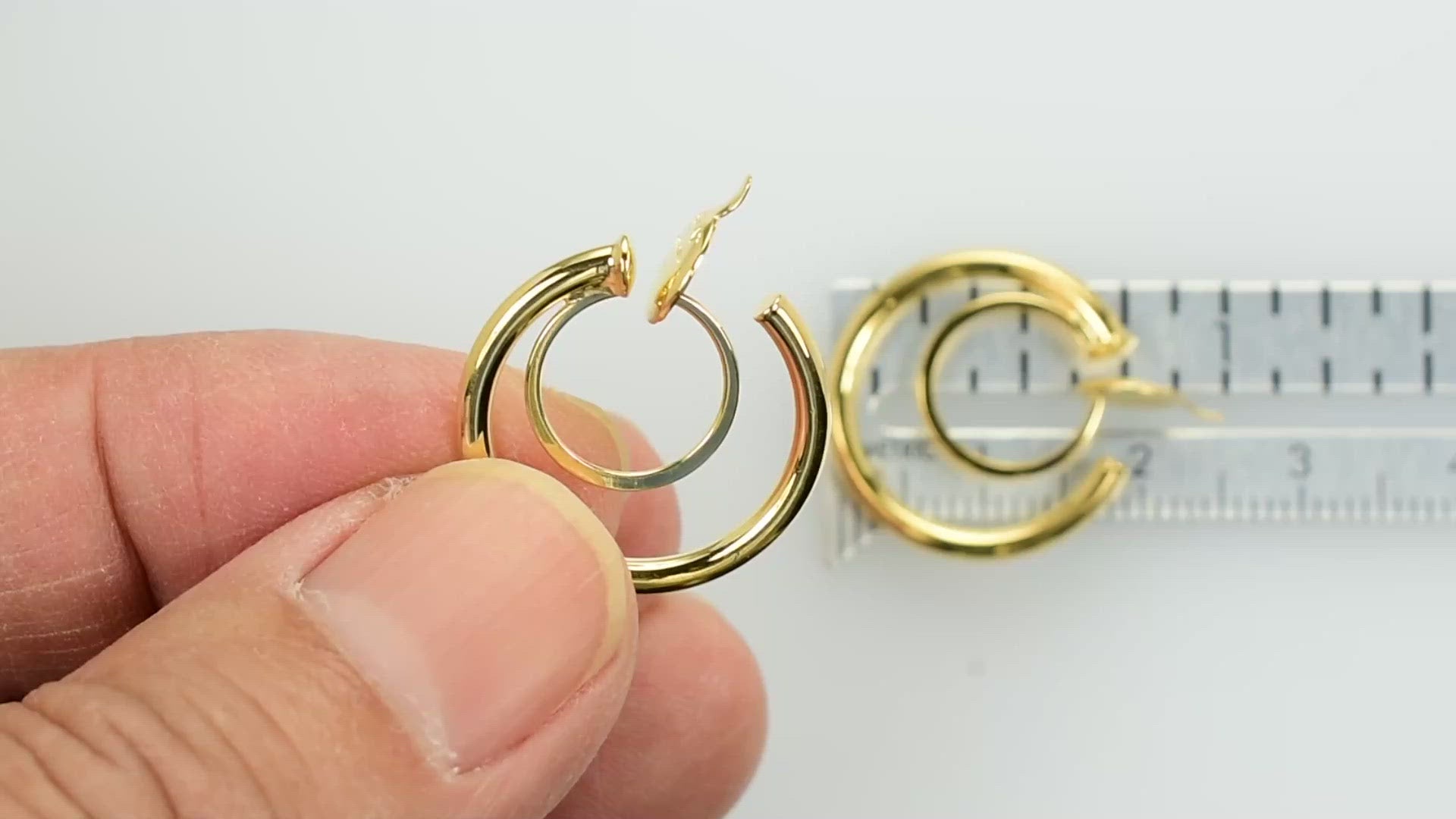 14k Yellow Gold Non Pierced Clip On Round Double Hoop Earrings 19mm x 2mm