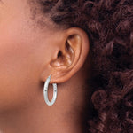 Kép betöltése a galériamegjelenítőbe: Sterling Silver Diamond Cut Classic Round Hoop Earrings 25mm x 3mm