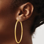 Afbeelding in Gallery-weergave laden, 14K Yellow Gold Diamond Cut Knife Edge Round Hoop Earrings 57mm x 2.5mm