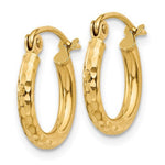 將圖片載入圖庫檢視器 14k yellow gold diamond cut round hoop textured earrings 13mm x 2mm