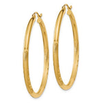 Afbeelding in Gallery-weergave laden, 14K Yellow Gold Satin Diamond Cut Classic Round Hoop Earrings 40mm x 2.5mm