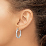 Afbeelding in Gallery-weergave laden, 14k White Gold 25mm x 3.75mm Diamond Cut Inside Outside Round Hoop Earrings
