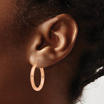 Kép betöltése a galériamegjelenítőbe: 14K Rose Gold 25mm x 3mm Classic Round Hoop Earrings
