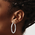 画像をギャラリービューアに読み込む, 10K White Gold 35mm x 3mm Classic Round Hoop Earrings
