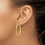 Indlæs billede til gallerivisning 14k Yellow Gold 30mm x 2.5mm Diamond Cut Round Hoop Earrings
