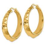 Kép betöltése a galériamegjelenítőbe: 14k Yellow Gold Graduated Spike Round Hoop Earrings
