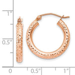 將圖片載入圖庫檢視器 14k Rose Gold Diamond Cut Round Hoop Earrings Next to Ruler Scale Showing 20mm Diameter
