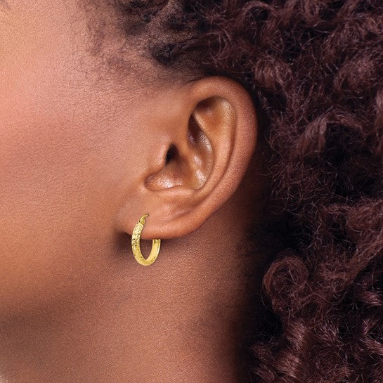 14k Yellow Gold 15mm x 2.5mm Diamond Cut Round Hoop Earrings