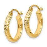 Indlæs billede til gallerivisning 14k Yellow Gold 15mm x 2.5mm Diamond Cut Round Hoop Earrings
