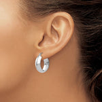 Indlæs billede til gallerivisning 14K White Gold Hoop Earrings 14mm x 7mm
