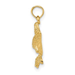 Charger l&#39;image dans la galerie, 14k Yellow Gold Stingray Eagle Ray Textured Spotted Pendant Charm
