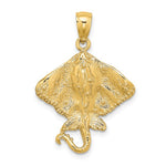 Cargar imagen en el visor de la galería, 14k Yellow Gold Stingray Textured Pendant Charm
