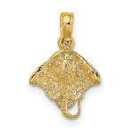 Charger l&#39;image dans la galerie, 14k Yellow Gold Stingray Textured Small Pendant Charm
