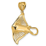 Lade das Bild in den Galerie-Viewer, 14k Yellow Gold Stingray Textured Cut Out Pendant Charm
