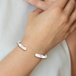 將圖片載入圖庫檢視器 925 Sterling Silver Hammered Ends Contemporary Modern Cuff Bangle Bracelet
