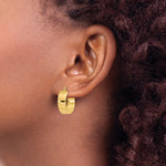 Carica l'immagine nel visualizzatore di Gallery, 14K Yellow Gold Square Tube Round Hoop Earrings
