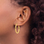 Lataa kuva Galleria-katseluun, 14K Yellow Gold Square Tube Round Hoop Earrings 25mm x 2mm
