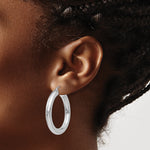 Lade das Bild in den Galerie-Viewer, 14K White Gold 35mm x 5mm Classic Round Hoop Earrings
