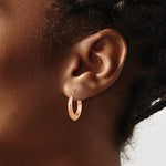 將圖片載入圖庫檢視器 14k Rose Gold Diamond Cut Round Hoop Earrings

