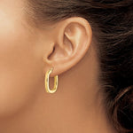 Загрузить изображение в средство просмотра галереи, 14k Yellow Gold Square Hoop Earrings 23mm x 3mm
