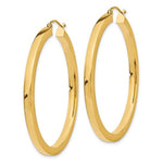 Kép betöltése a galériamegjelenítőbe: 10K Yellow Gold Square Tube Hoop Earrings Angled View
