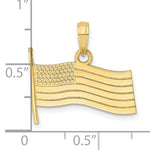 Carica l&#39;immagine nel visualizzatore di Gallery, 10k Yellow Gold USA American Flag Pendant Charm
