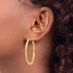 Kép betöltése a galériamegjelenítőbe: 10K Yellow Gold 41mm x 3mm Classic Round Hoop Earrings
