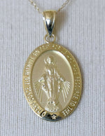 Załaduj obraz do przeglądarki galerii, 14k Yellow Gold Blessed Virgin Mary Miraculous Medal Pendant Charm
