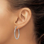 Indlæs billede til gallerivisning Sterling Silver Diamond Cut Classic Round Hoop Earrings 30mm x 2mm
