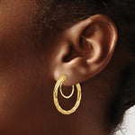 Загрузить изображение в средство просмотра галереи, 14k Yellow Gold Non Pierced Clip On Round Twisted Hoop Earrings 24mm x 2mm
