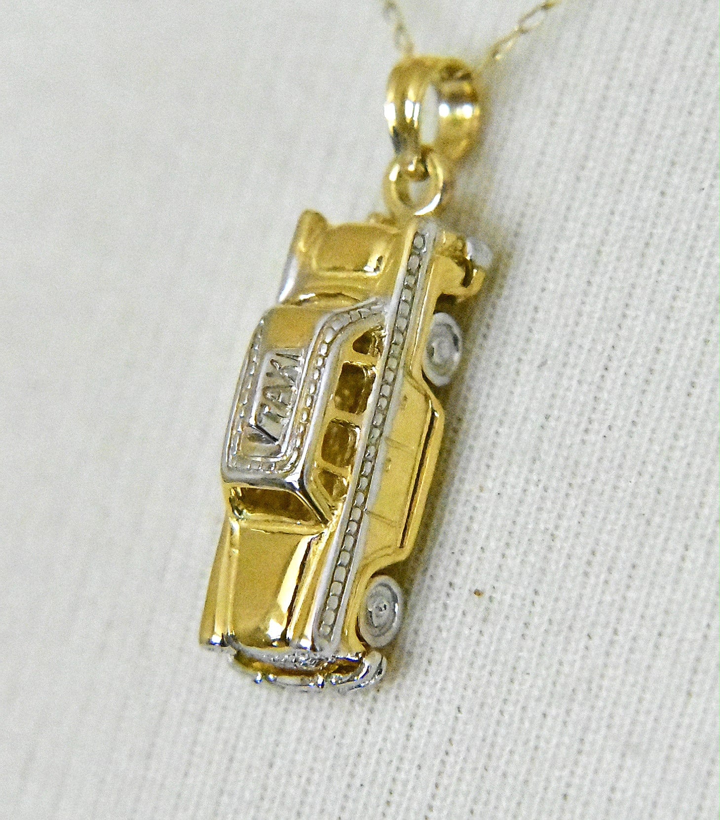 14k Yellow Gold Rhodium Taxi Cab Moveable Wheels 3D Pendant Charm