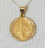 이미지를 갤러리 뷰어에 로드 , 14k Yellow Gold Saint Benedict Round Medal Hollow Pendant Charm
