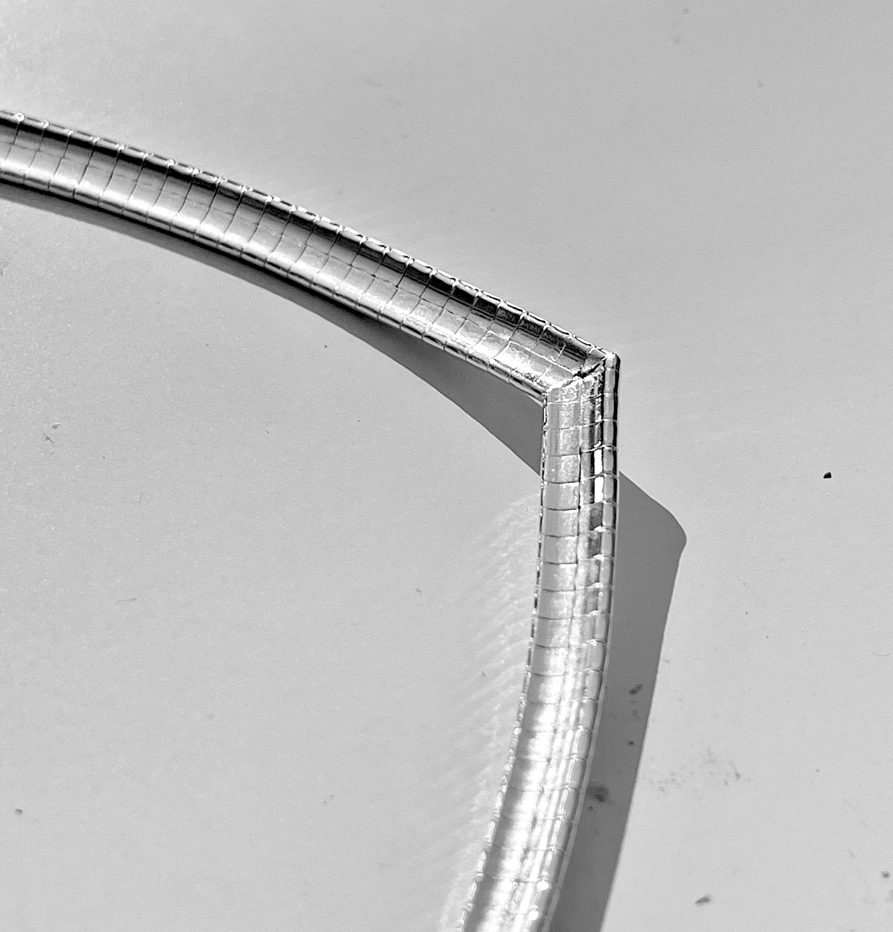 Sterling Silver 4mm Omega Cubetto V Shaped Choker Necklace Chain with Lobster Clasp