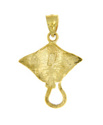 Afbeelding in Gallery-weergave laden, 14k Yellow Gold Stingray Open Back Pendant Charm
