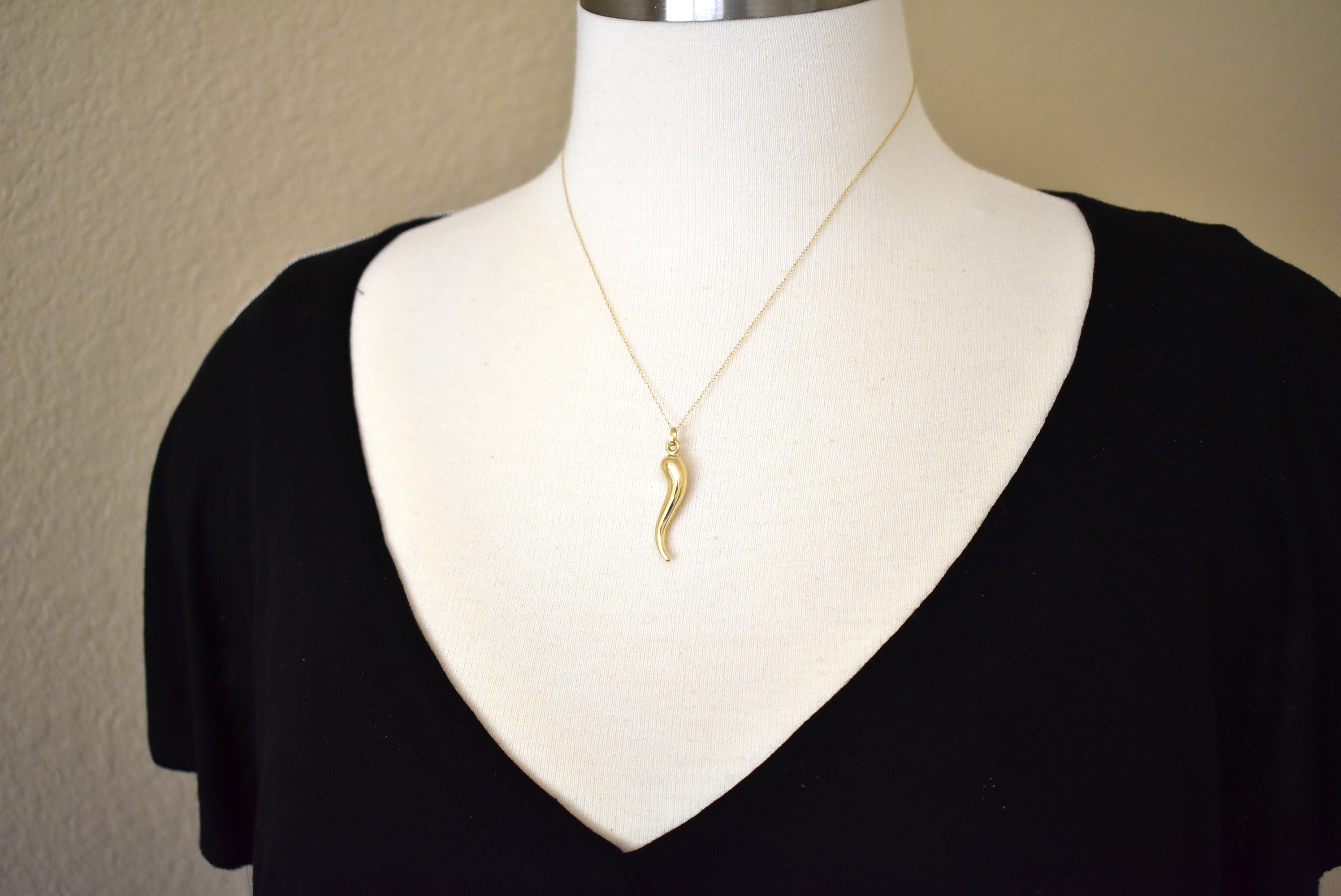 14k Yellow Gold Italian Horn Lucky 3D Pendant Charm