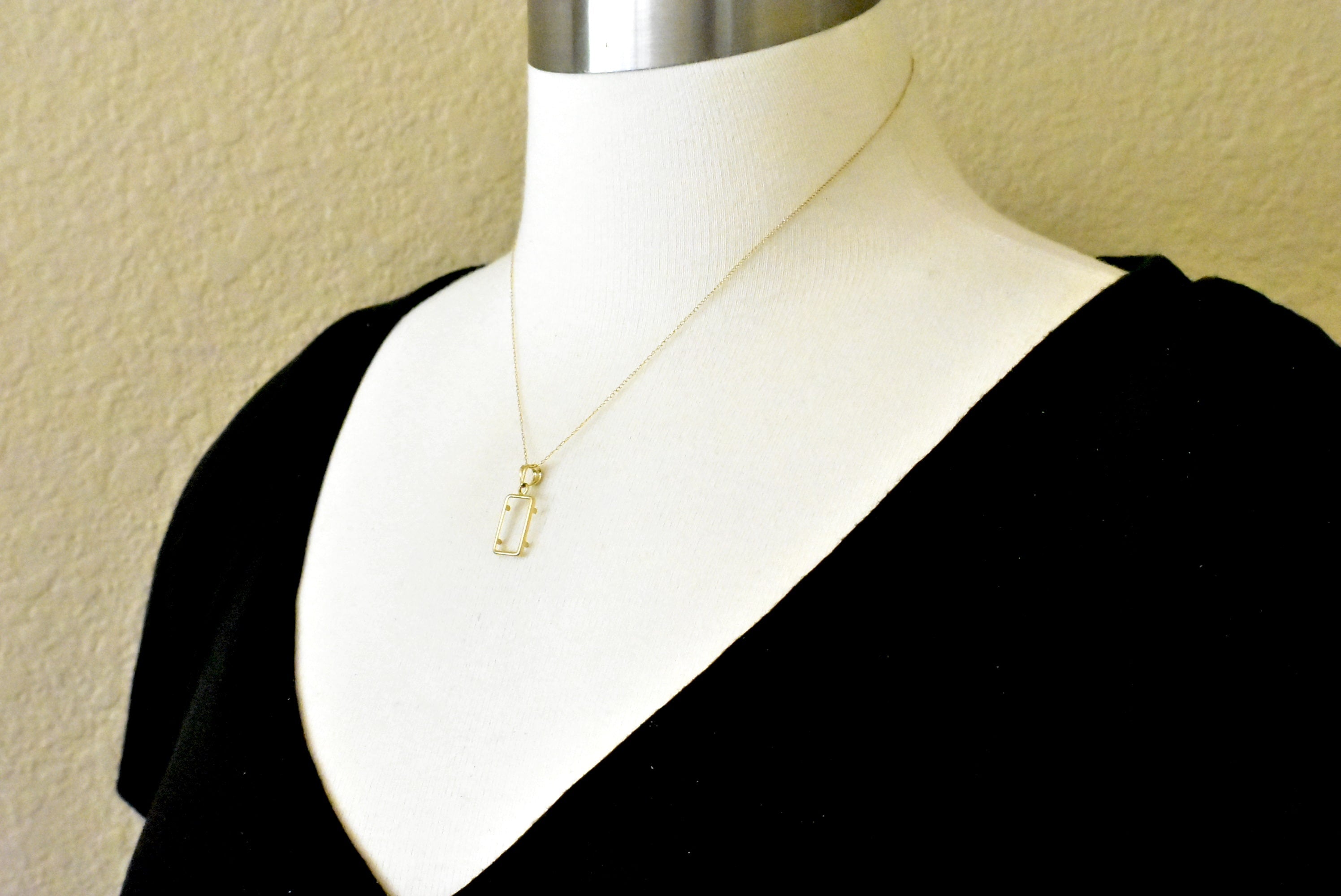 14K Yellow Gold Holds 15mm x 8.5mm x 0.65mm Coins Credit Suisse 1 gram Tab Back Frame Mounting Holder Pendant Charm