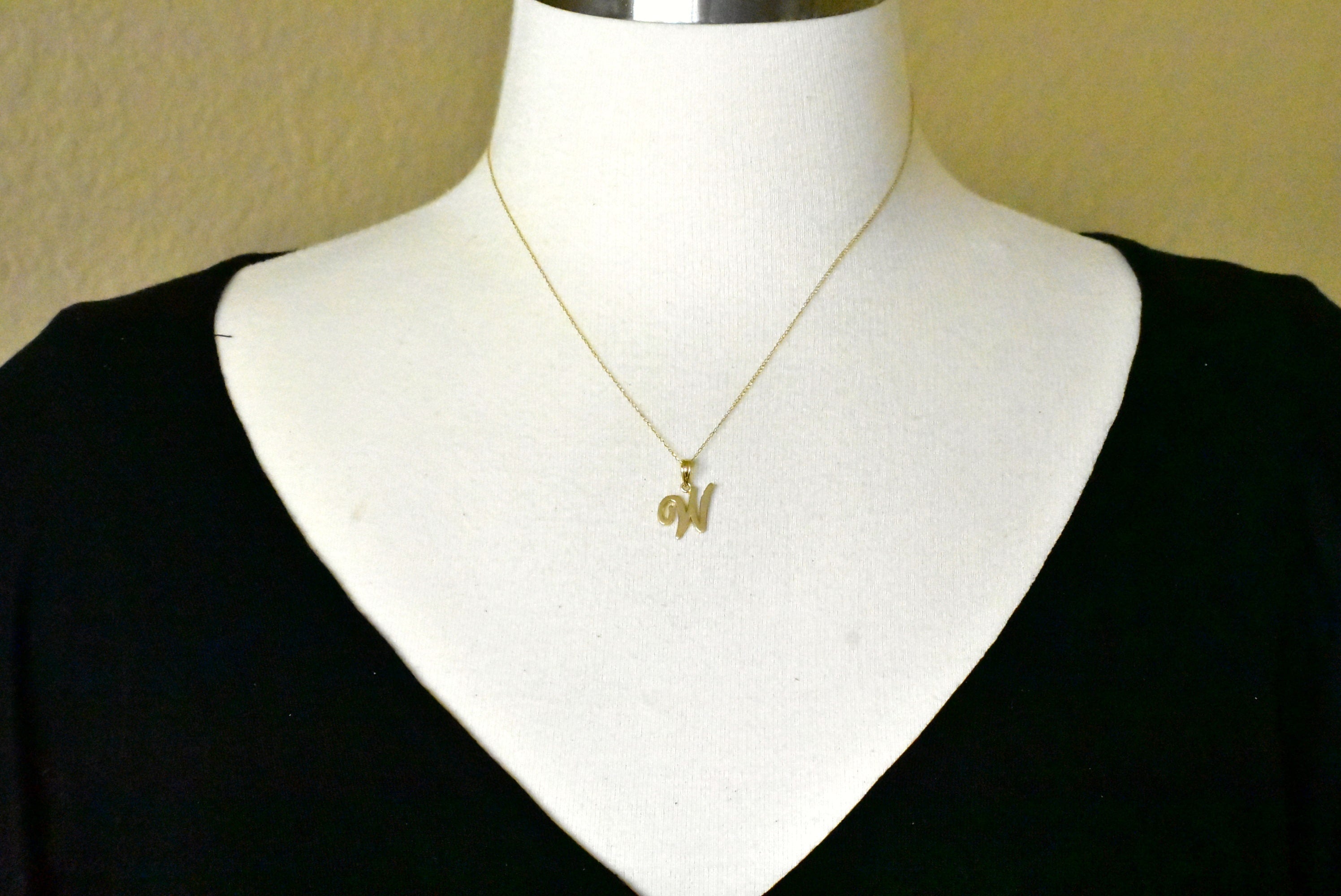 14K Yellow Gold Script Initial Letter W Cursive Alphabet Pendant Charm