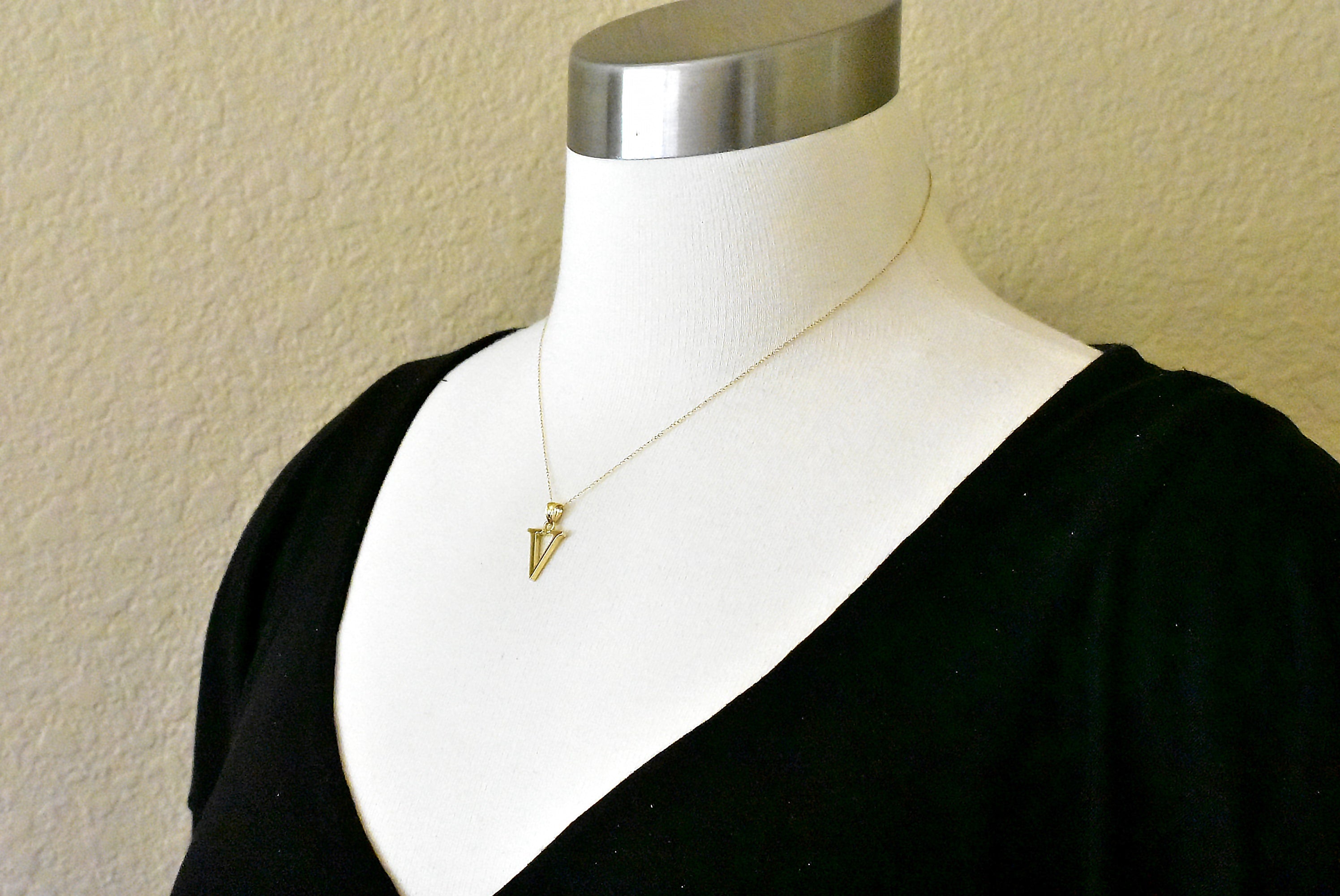 14K Yellow Gold Uppercase Initial Letter V Block Alphabet Large Pendant Charm