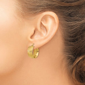 14K Yellow Gold 19mmx18mmx8mm Modern Contemporary Round Hoop Earrings