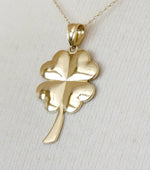 Загрузить изображение в средство просмотра галереи, 14k Yellow Gold Good Luck Four Leaf Clover Pendant Charm
