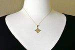 Afbeelding in Gallery-weergave laden, 14k Yellow Gold Celtic Knot Trinity Pendant Charm
