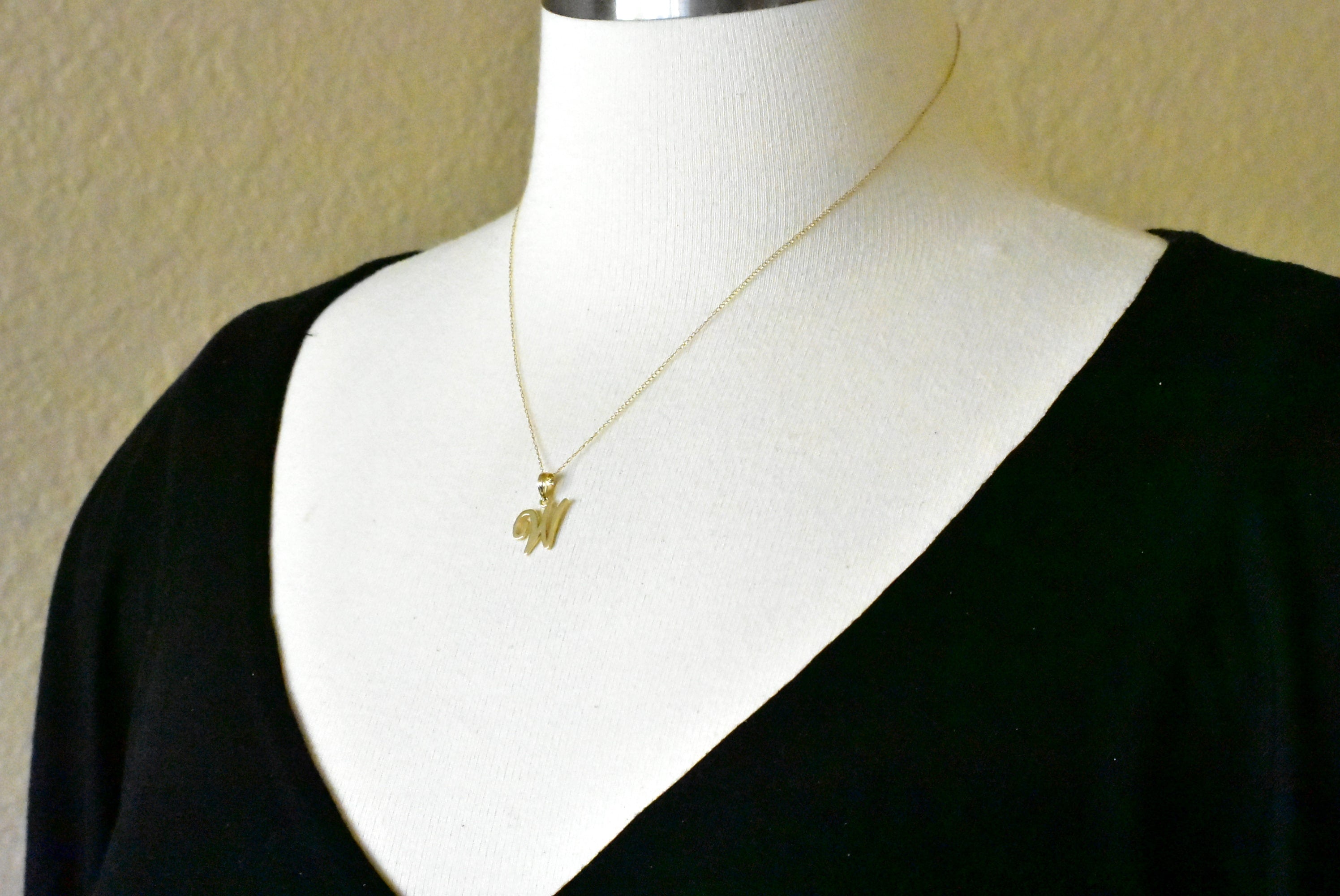 14K Yellow Gold Script Initial Letter W Cursive Alphabet Pendant Charm