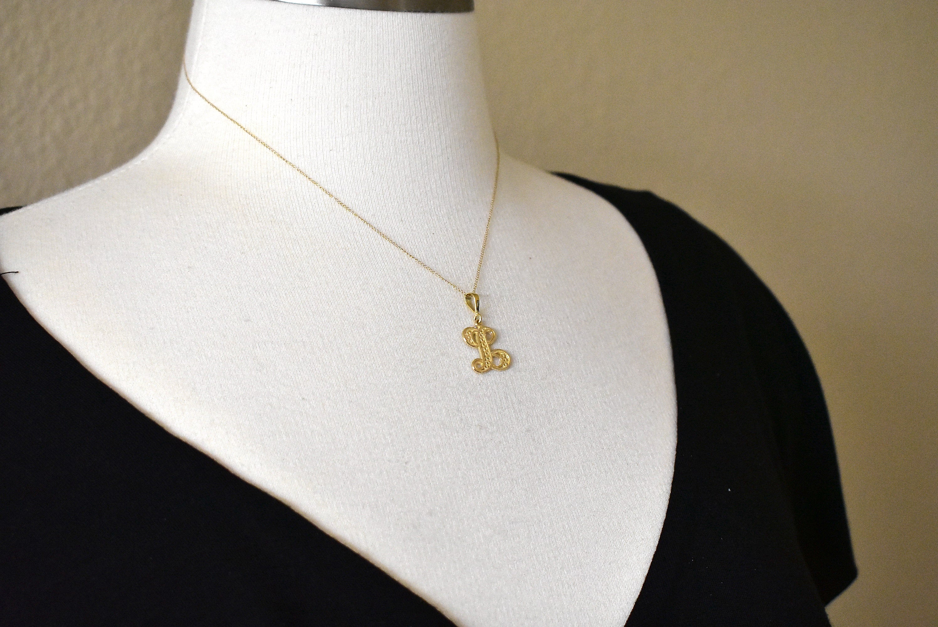 10K Yellow Gold Initial Letter L Cursive Script Alphabet Filigree Pendant Charm