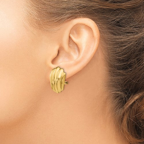 14k Yellow Gold Non Pierced Clip On Seashell Omega Back Earrings