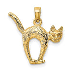 Carica l&#39;immagine nel visualizzatore di Gallery, 14k Yellow Gold Cat Arched Back Raised Tail 3D Pendant Charm
