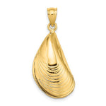 Afbeelding in Gallery-weergave laden, 14k Yellow Gold Mussel Shell 3D Pendant Charm

